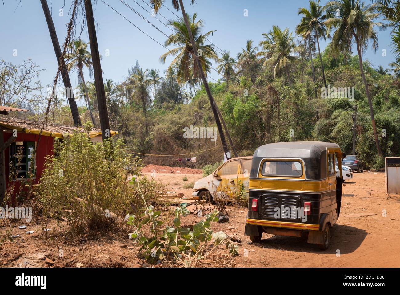 Parking of cars near the village in India Stock Photo - Alamy