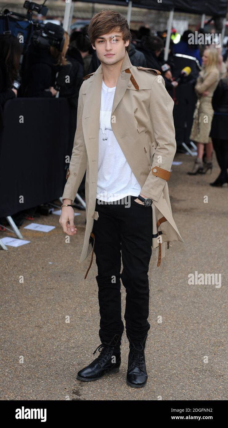 Douglas Booth at the Burberry Prorsum Show, Queens Gate, Hyde Park, part of  London Fashion Week Stock Photo - Alamy