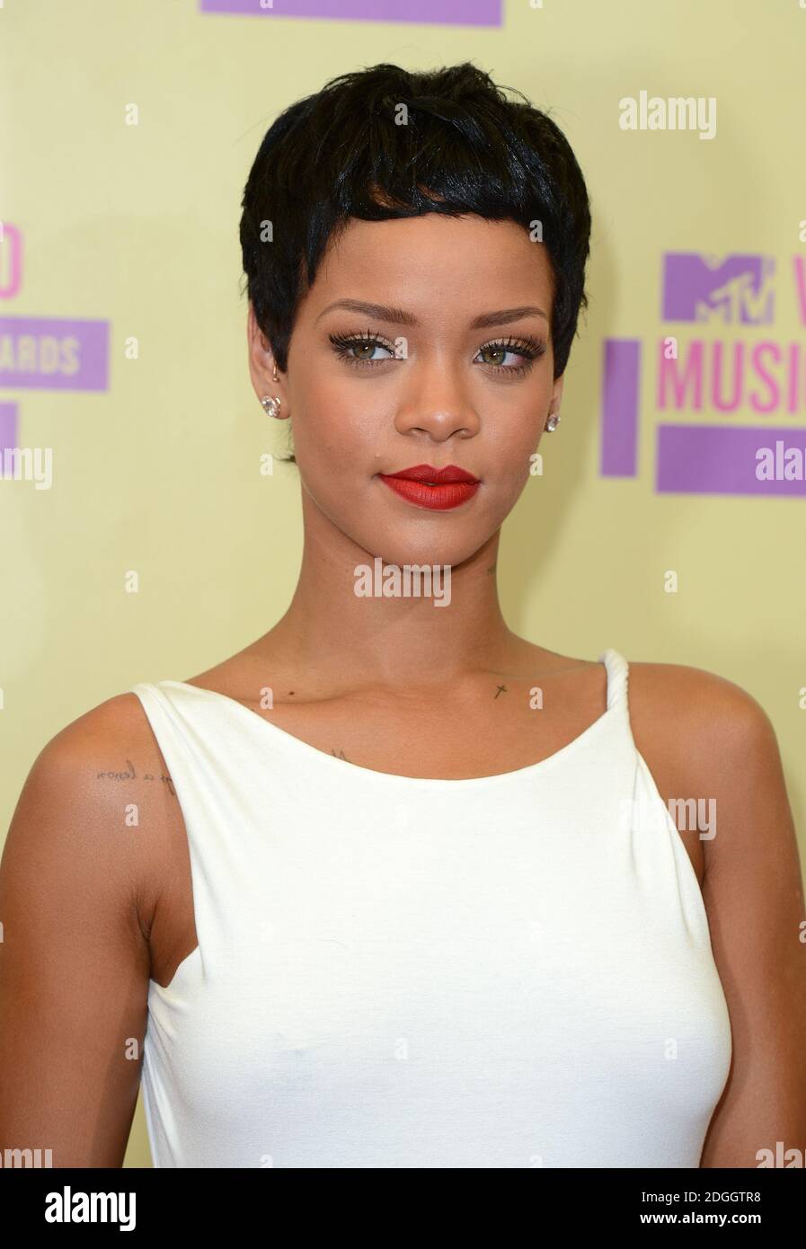 Rihanna Arriving At The Mtv Video Music Awards The Staples Centre Los Angeles Stock Photo Alamy