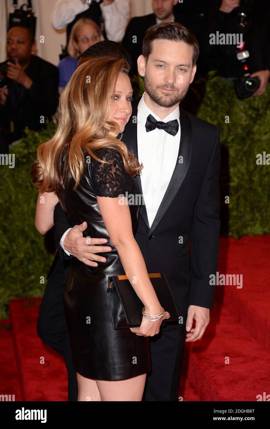 Tobey Maguire and wife Jennifer Meyer – Stock Editorial Photo ©  PopularImages #116945854