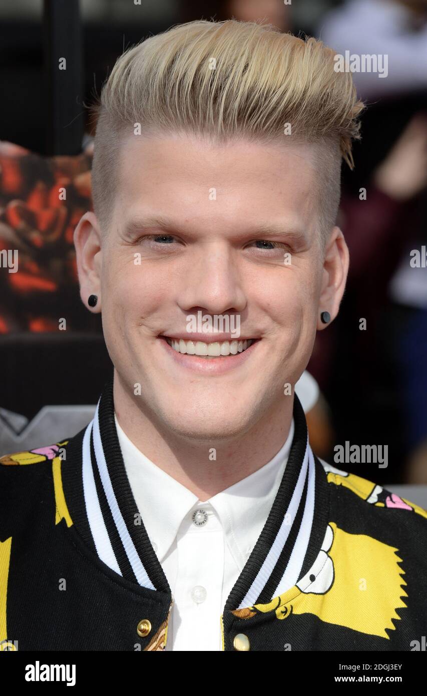 Scott Hoying arriving at The MTV Movie Awards 2014, the Nokia Theatre L