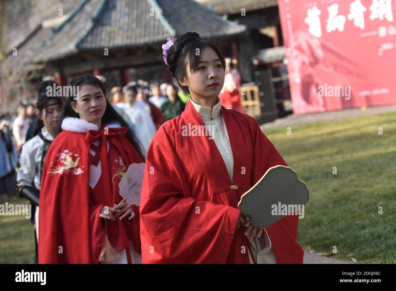 The event held in Jinci attracts nearly a hundred participants and ...