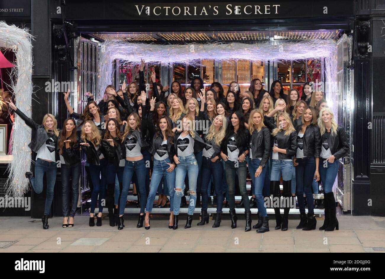 Jourdan dunn and karlie hi-res stock photography and images - Alamy