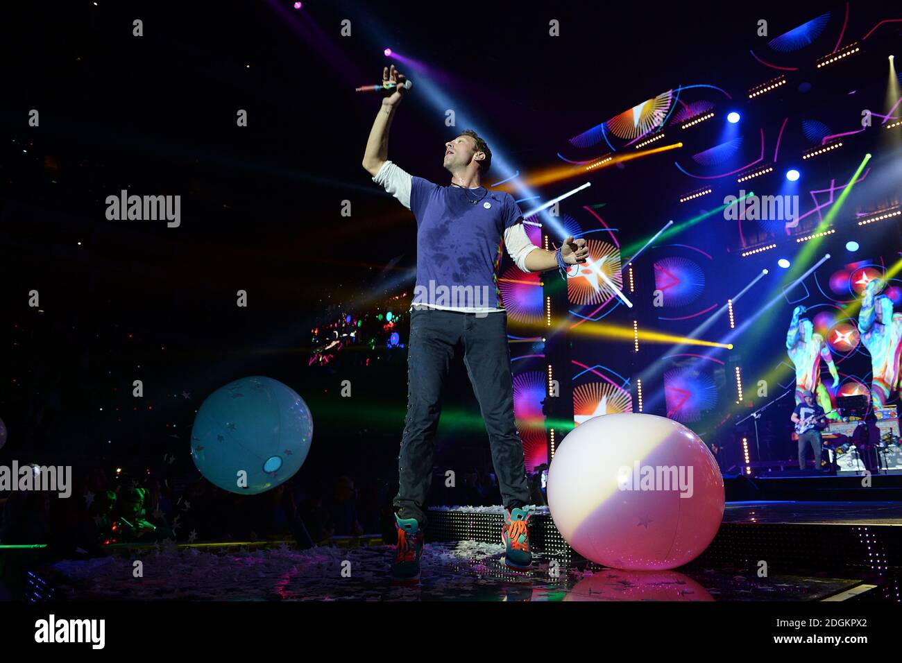 Chris Martin Of Coldplay Performs On Stage During The Capital FM Jingle ...