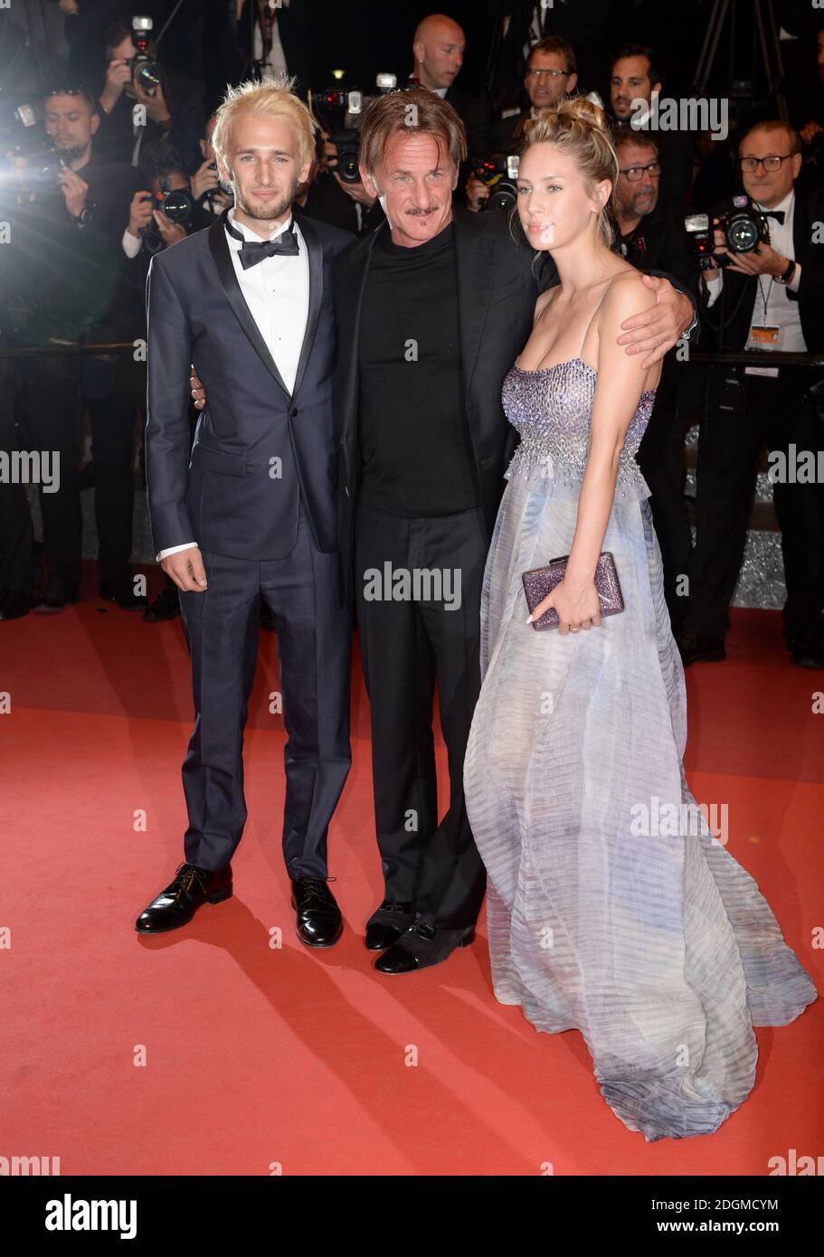 Hopper Penn, Sean Penn and Dylan Penn attending The Last Face premiere, held at the Palais De Festival, Cannes. Part of the 69th Cannes Film Festival in France. (Mandatory credit: Doug Peters/EMPICS Entertainment)   Stock Photo