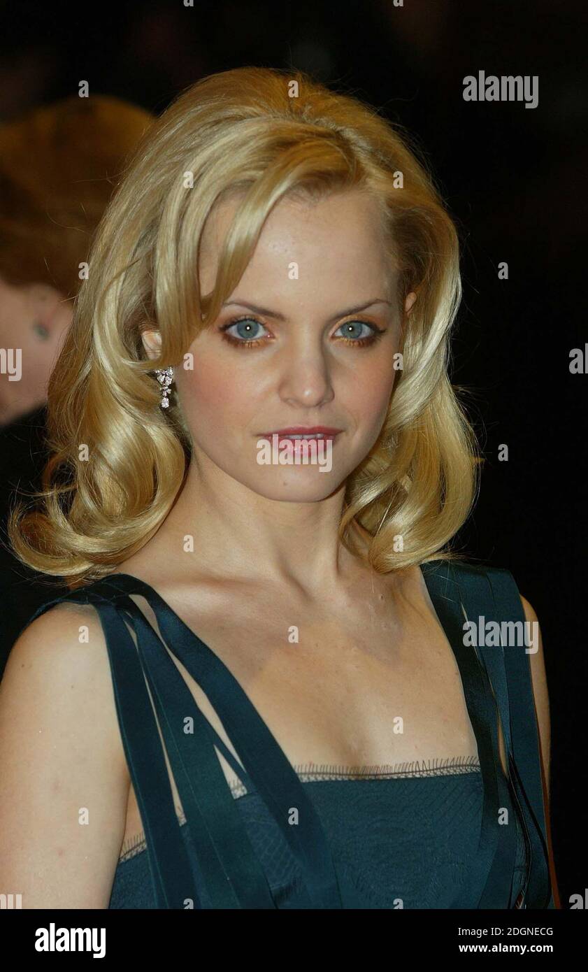 Mena Suvari Hair