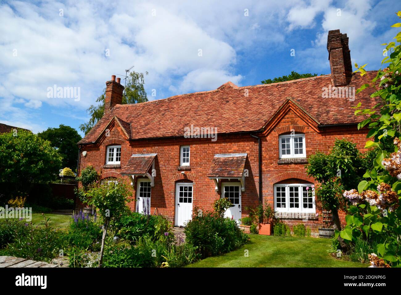 Pretty cottages in Lee Common, a village in Buckinghamshire, UK Stock Photo
