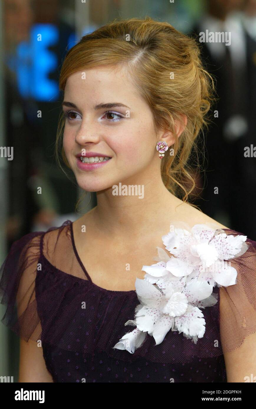 Emma Watson arriving at the premiere of Harry Potter and the Prisoner of  Azkaban, Leicester Square, London. Doug Peters/allactiondigital Stock Photo  - Alamy