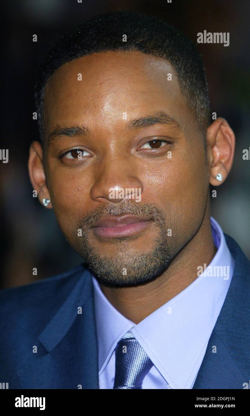 Will Smith at the UK Premiere of I Robot, Leicester Square, London. Doug Peters/allactiondigital.com  Stock Photo