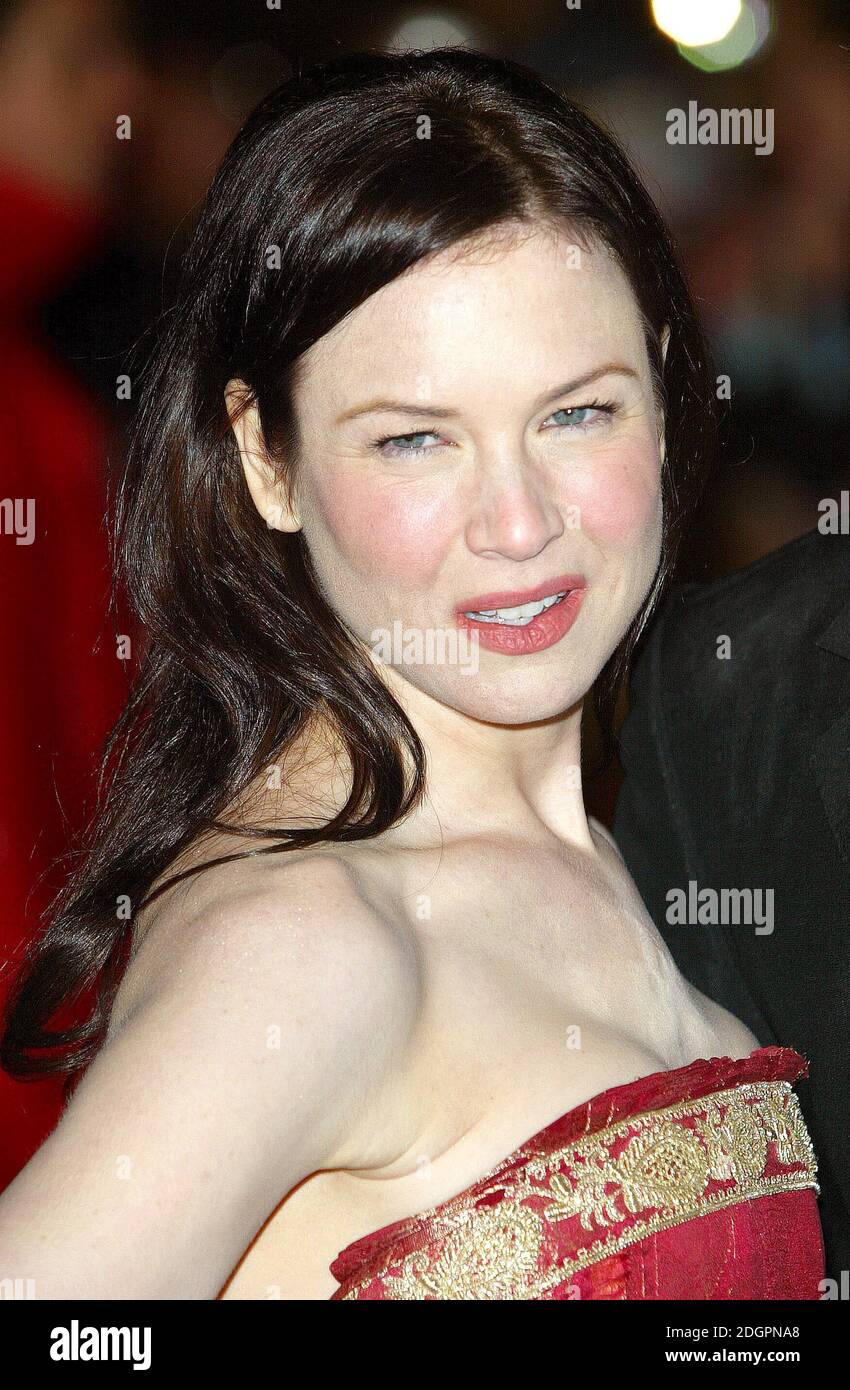 Renee Zellweger At The Premiere Of Bridget Jones The Edge Of Reason Leicester Square London Doug Peters Allactiondigital Com Stock Photo Alamy
