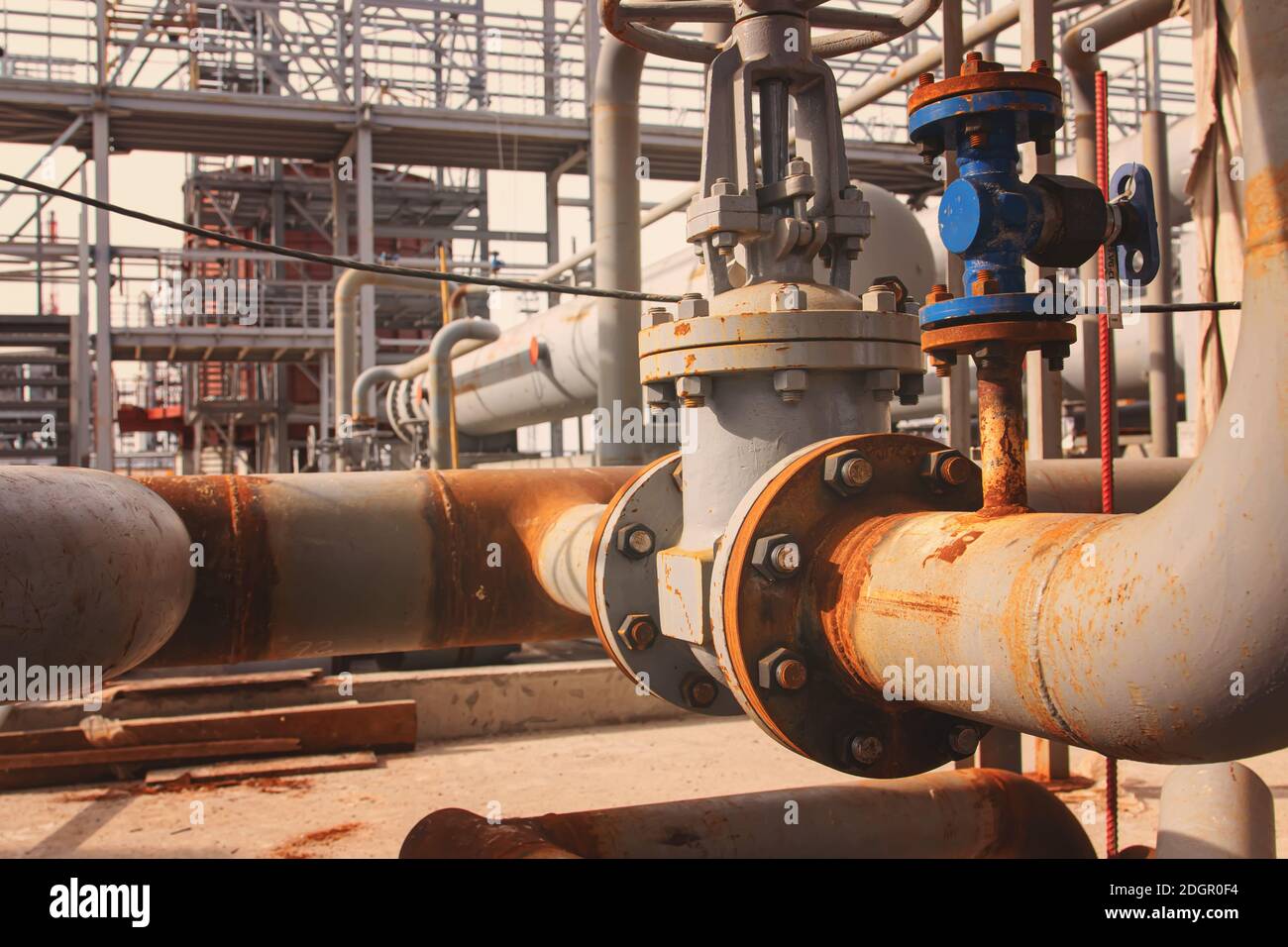 Piping chemical plant hires stock photography and images Alamy