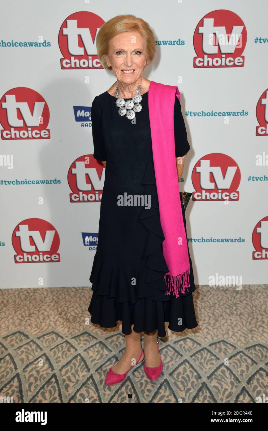 Connie Talbot arrives at the Shooting Star Chase Ball at the Dorchester in  central London Stock Photo - Alamy