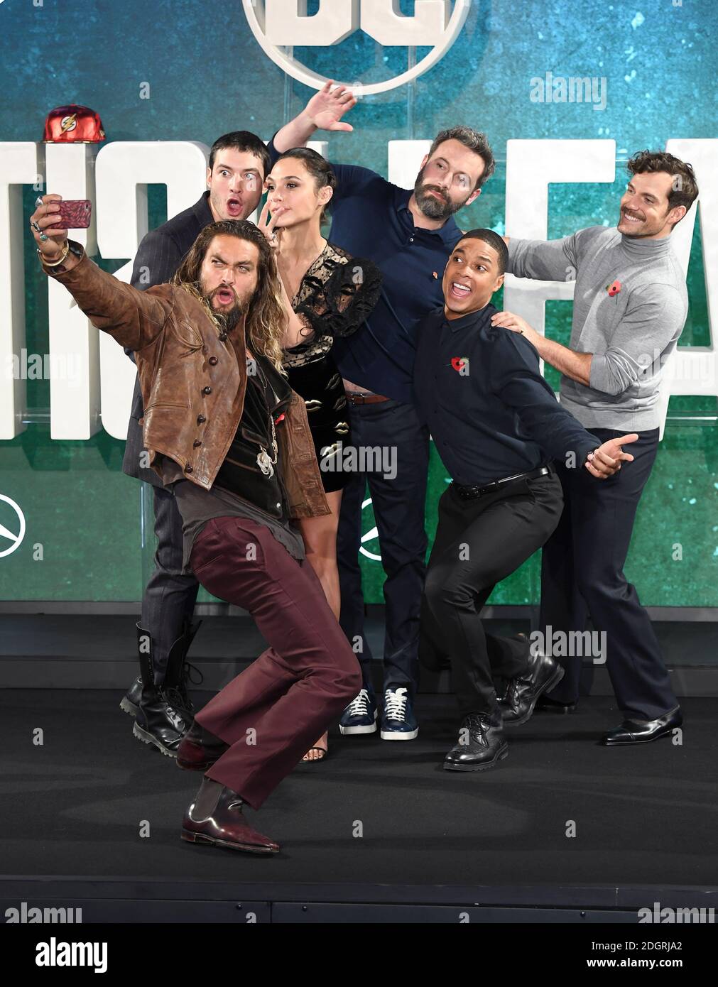 Jason Momoa, Ezra Miller, Gal Gadot, Ben Affleck, Ray Fisher and Henry Cavill attending the Justice League Photocall at The College, London. Picture credit should read: Doug Peters/Empics Entertainment Stock Photo - Jason Momoa, Ezra Miller, Gal Gadot, Ben Affleck, Ray Fisher and Henry Cavill attending the Justice League Photocall at The College, London. Picture credit should read: Doug Peters/Empics Entertainment Stock Photo -