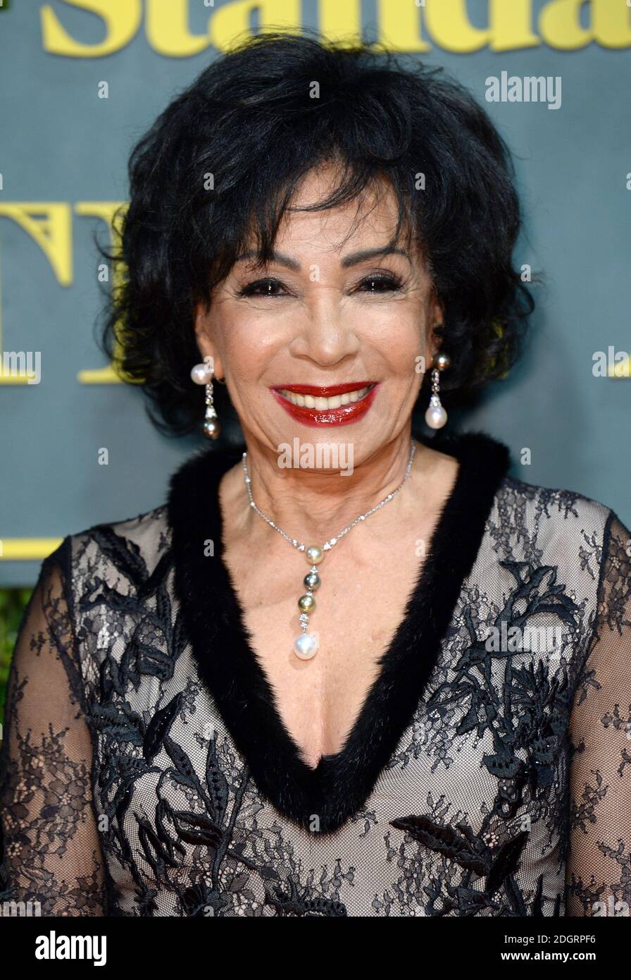 Dame Shirley Bassey arrives at the Evening Standard Theatre Awards at the Theatre Royal Drury Lane, London. Photo credit should read: Doug Peters/EMPICS Entertainment Stock Photo
