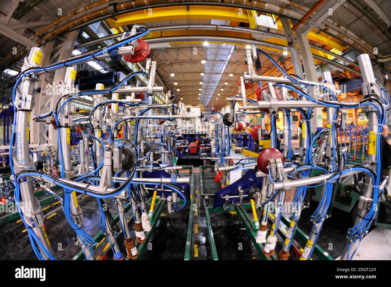 Land Rover Assembly Plant Jaguar Land Rover Halewood Body & Assembly, Merseyside Stock Photo - Alamy