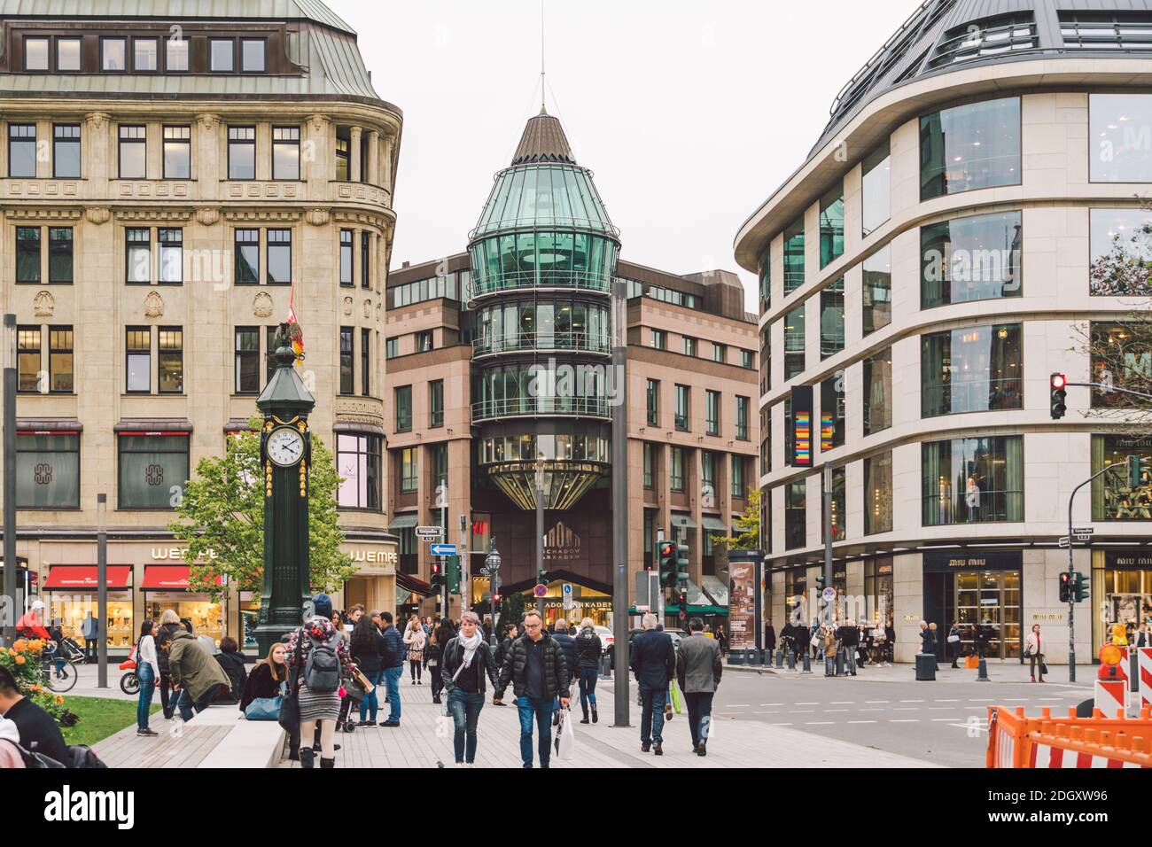 Shopping mall dusseldorf germany High Resolution Stock Photography and  Images - Alamy