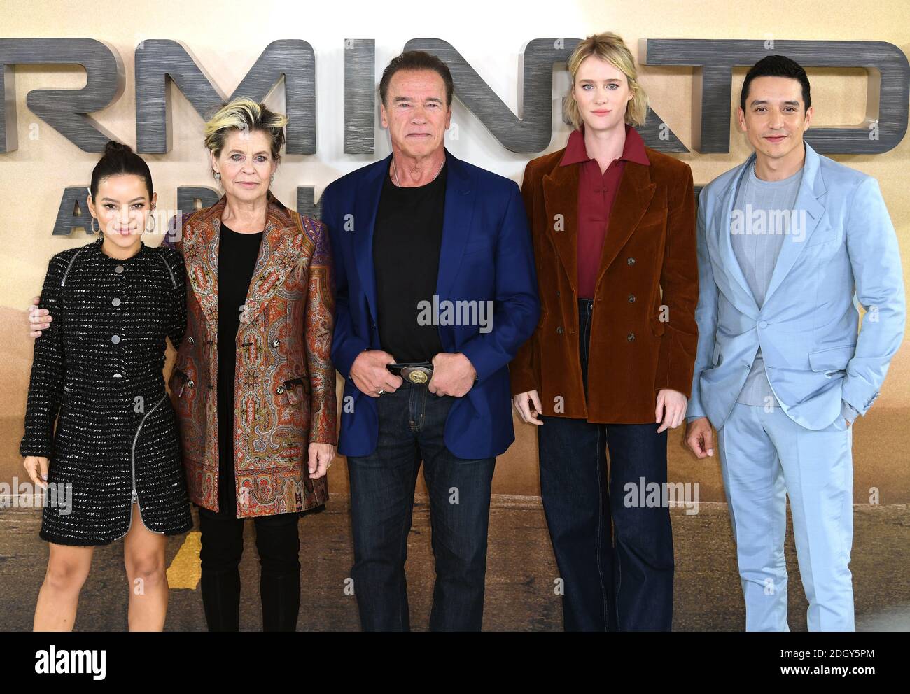 Natalia Reyes, Linda Hamilton, Arnold Schwarzenegger, Mackenzie Davis and Gabriel Luna (left to right) attending the Terminator: Dark Fate photocall at the Mandarin Oriental Hotel, London.  Stock Photo