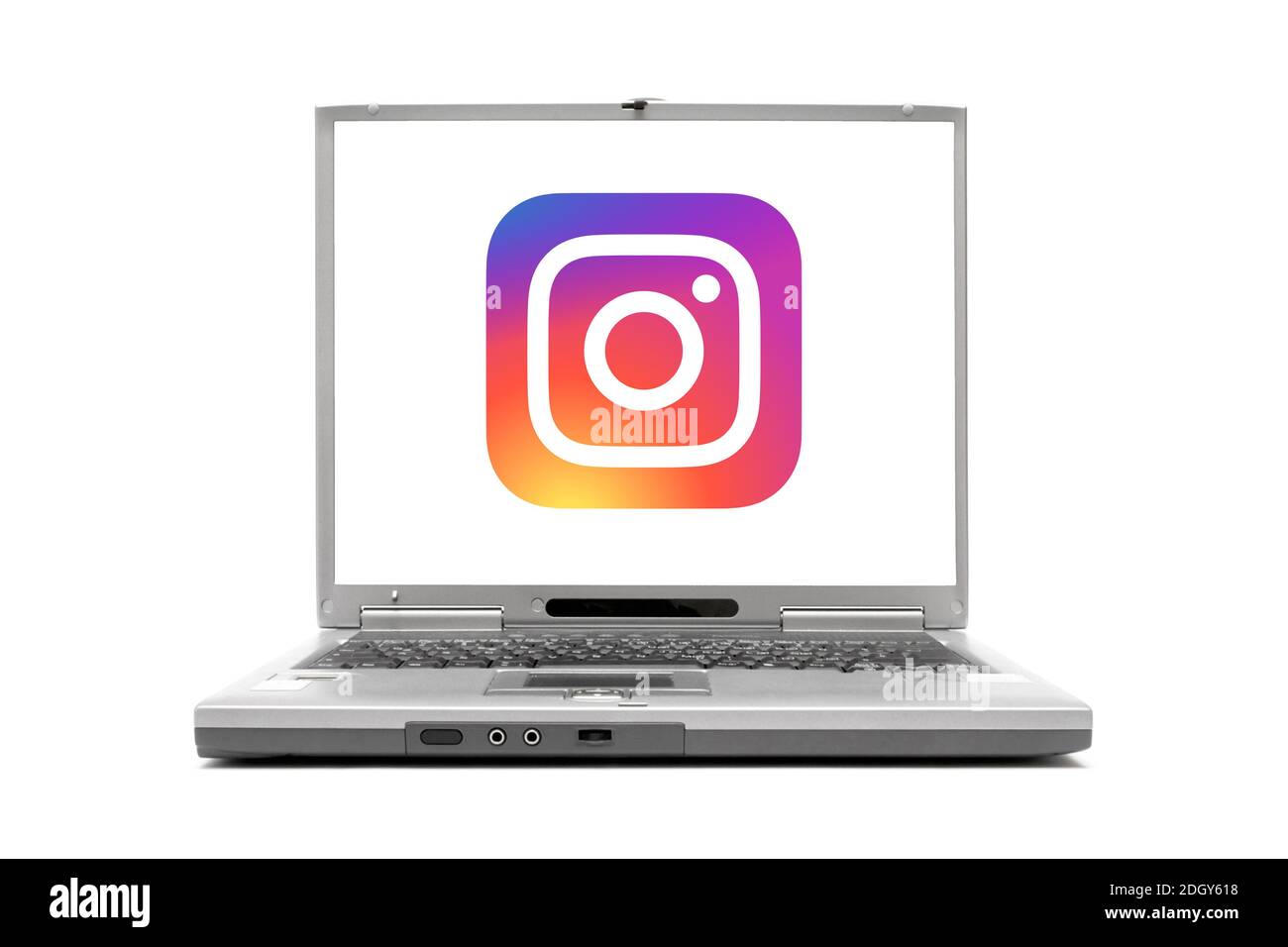 Laptop zeigt Instagram-Logo, Streamen Stock Photo - Alamy