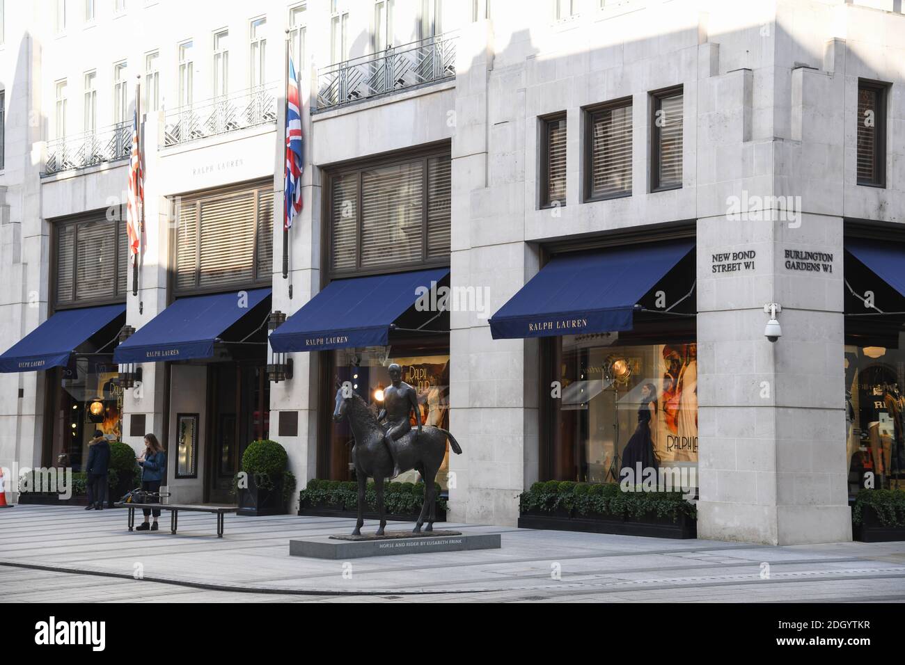 Tommy Hilfiger on Bond Street, London. Photo credit should read: Doug  Peters/EMPICS Stock Photo - Alamy
