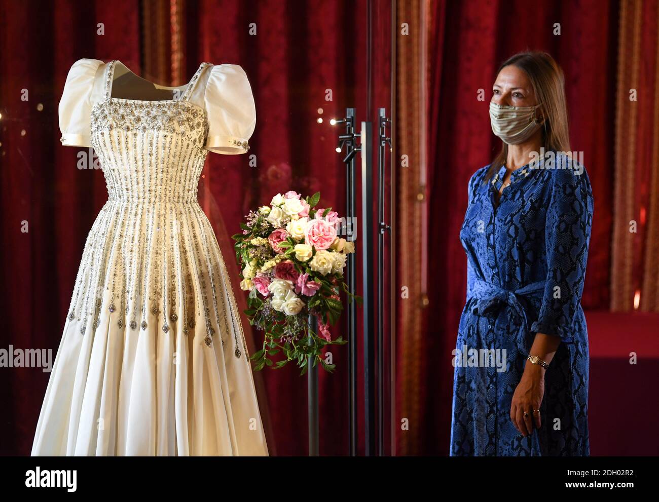 Royal wedding dress display 2025