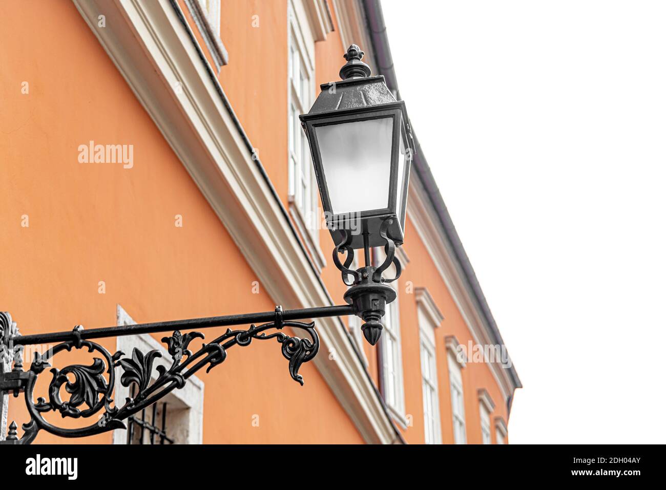 Old gas lantern street hi-res stock photography and images - Alamy