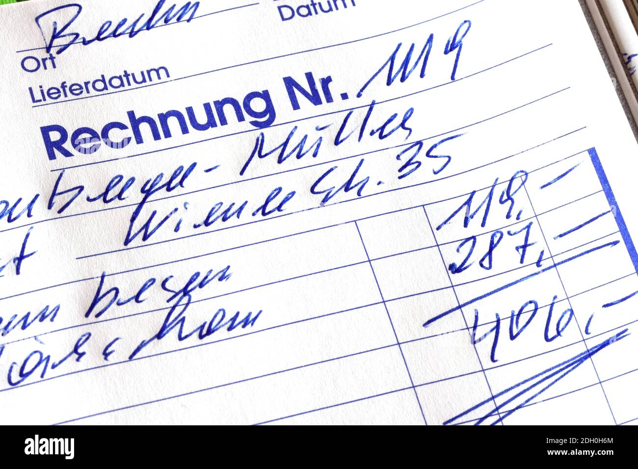Eine Handgeschriebene Rechnung als Beleg Stock Photo Alamy