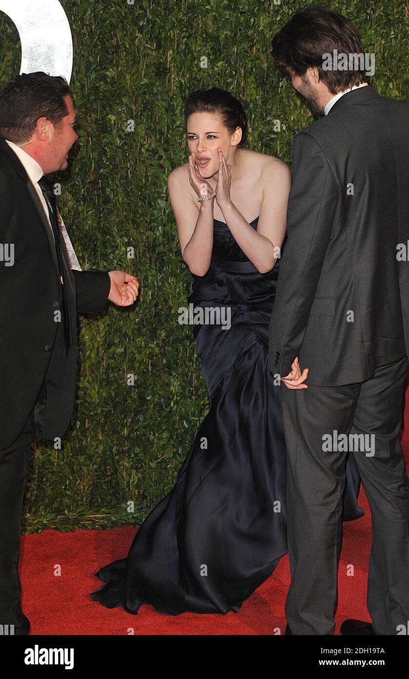 Kristen Stewart arriving at the Vanity Fair Oscar Viewing Party 2010, at the Sunset Tower, Los Angeles Stock Photo