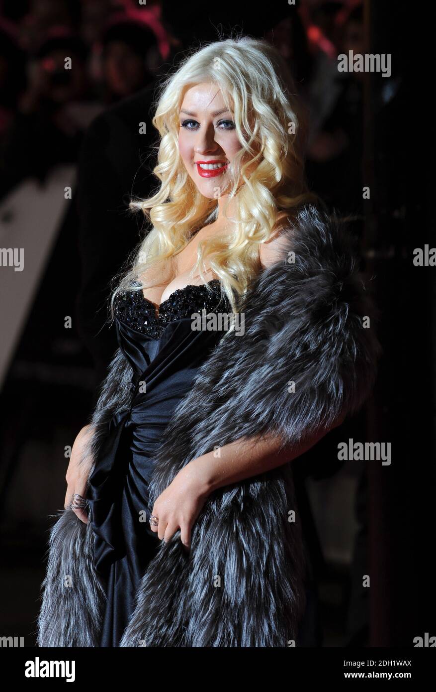 Christina Aguilera Burlesque UK Premiere in London December 13, 2010 – Star  Style