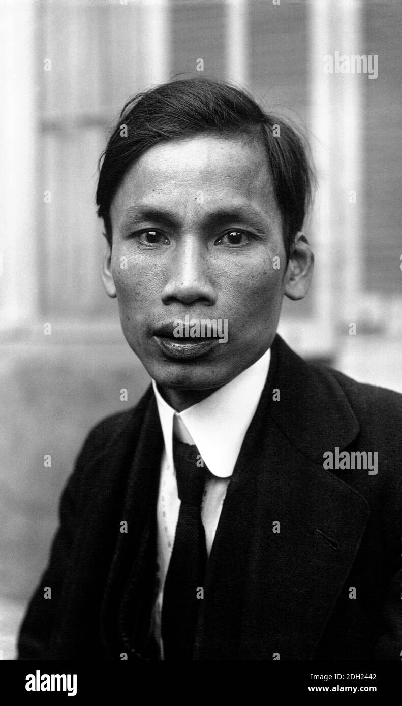 Ho Chi Minh, Hồ Chí Minh as a young man,  (1890 – 1969), born Nguyễn Sinh Cung, also known as Nguyễn Tất Thành, Nguyễn Ái Quốc, Bác Hồ, or Bác was a Vietnamese revolutionary and politician. Pictured here named Nguyen Ai Quoc as indochinese delegate to the French Communist Congress in Marseilles, 1921 Stock Photo