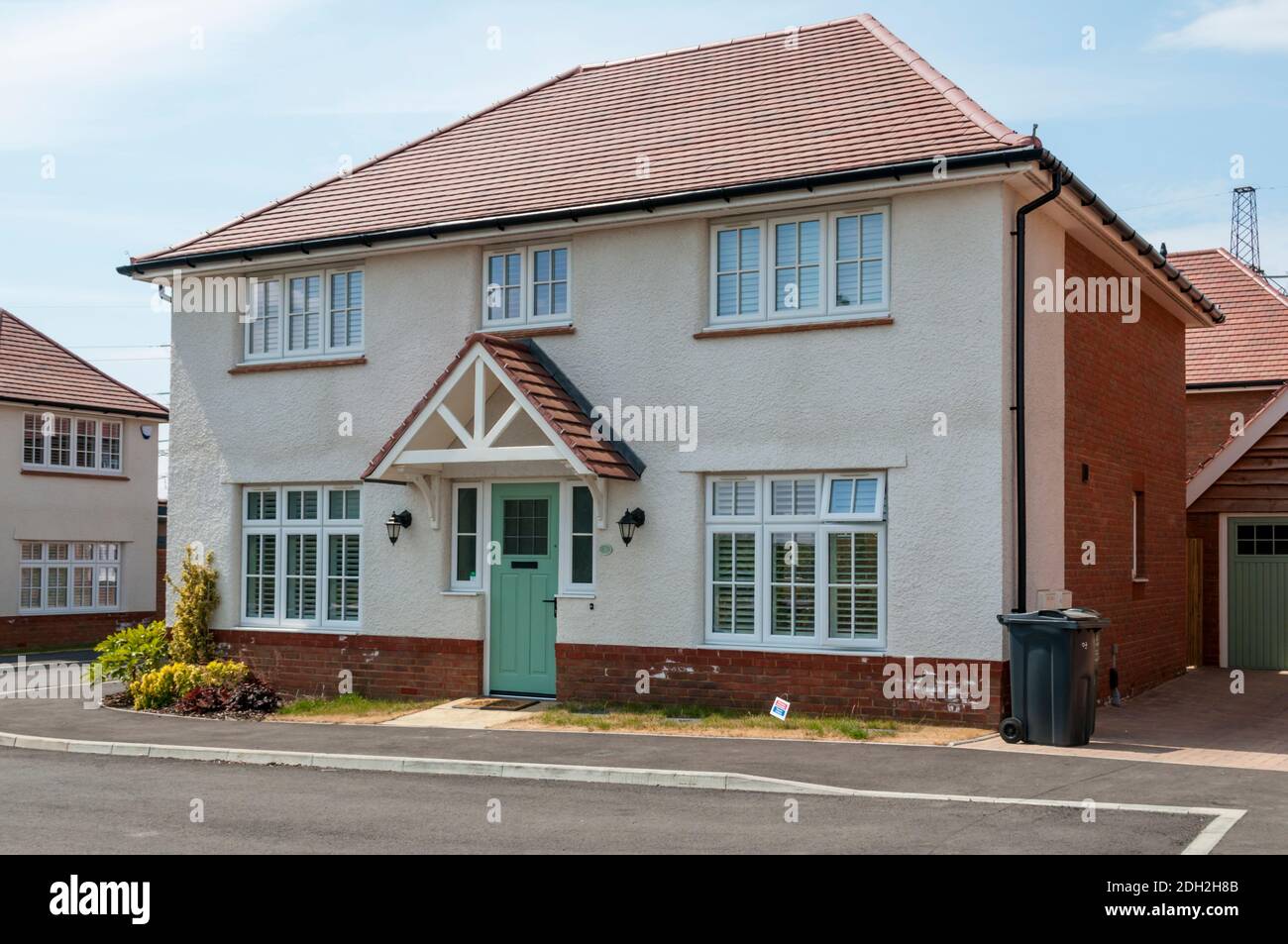 A new build doublefronted house at Ebbsfleet Stock Photo Alamy