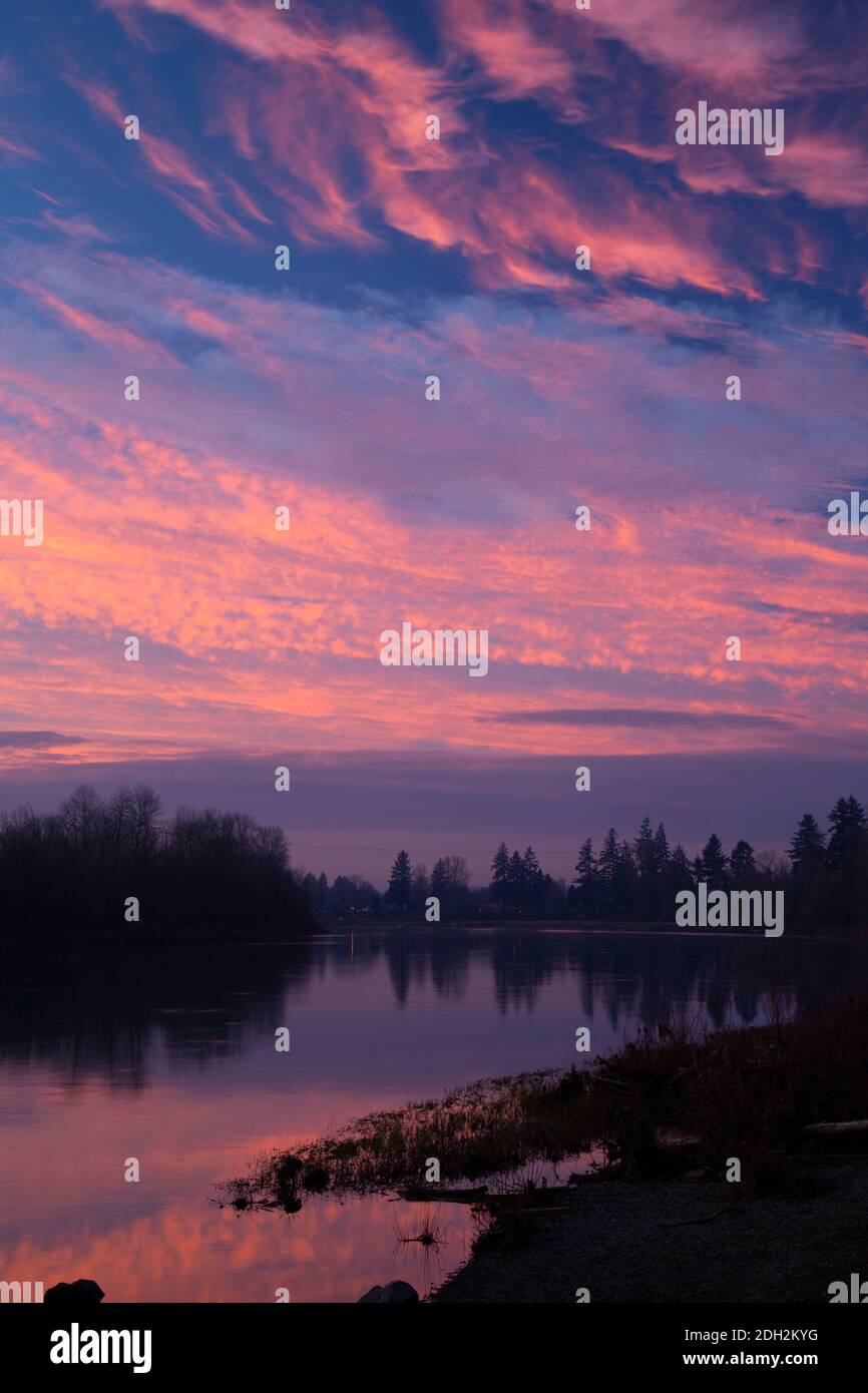 Willamette River sunset, Sunset Park, Keizer, Oregon Stock Photo Alamy