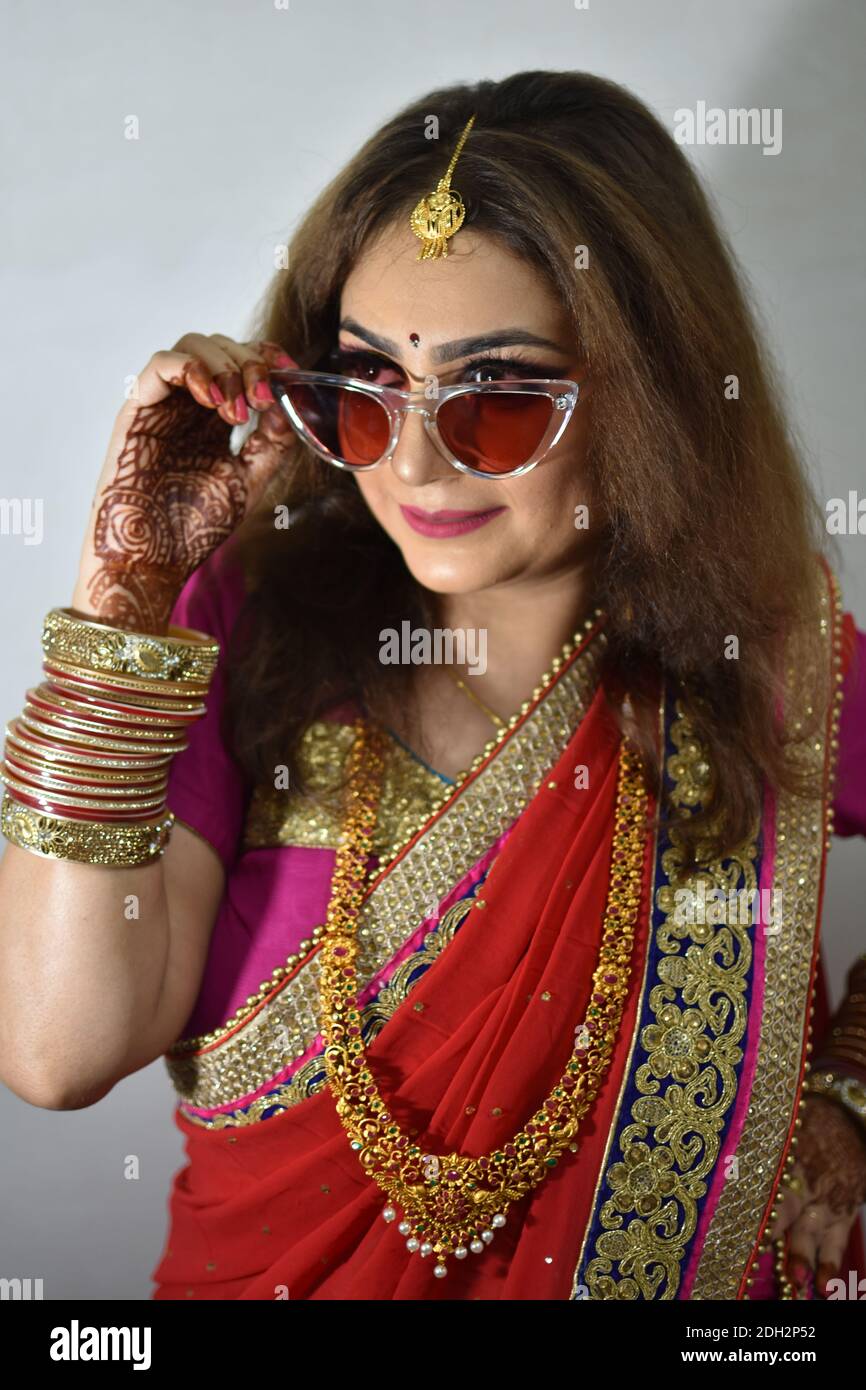todosobrehindu: ** COSTUMBRES HINDU **  Bollywood fashion, Bridal lehenga  collection, Indian outfits