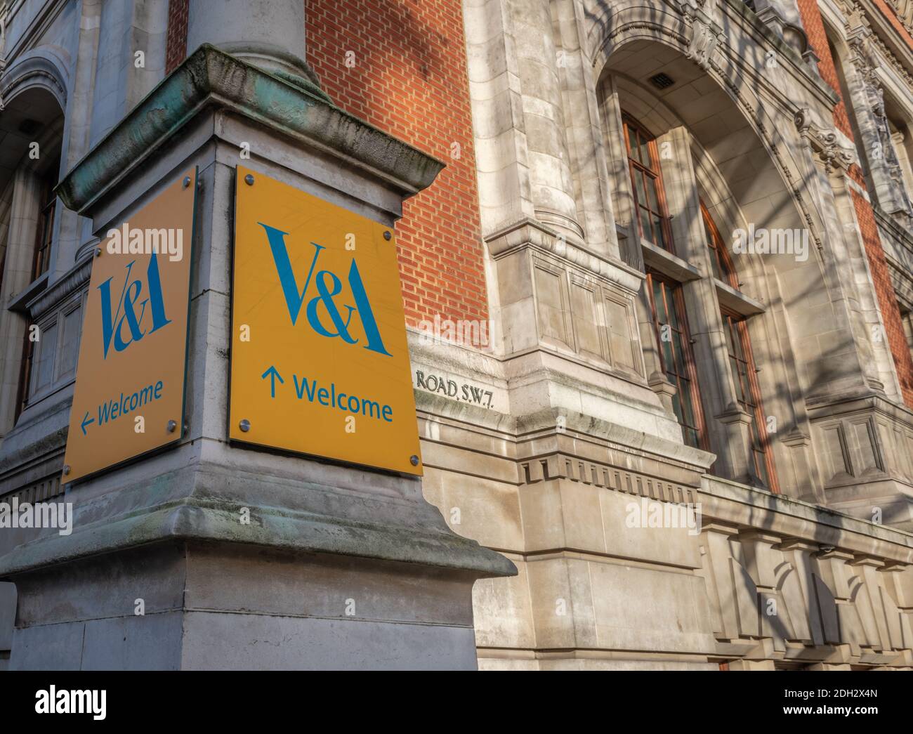 An exterior view of the Victoria and Albert Museum in London Knightsbridge. One of Britain's major historic institutions. Stock Photo