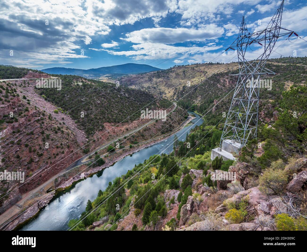 Green River below the dam, Flaming Gorge Dam, Flaming Gorge National Recreation Area, Dutch John, Utah. Stock Photo