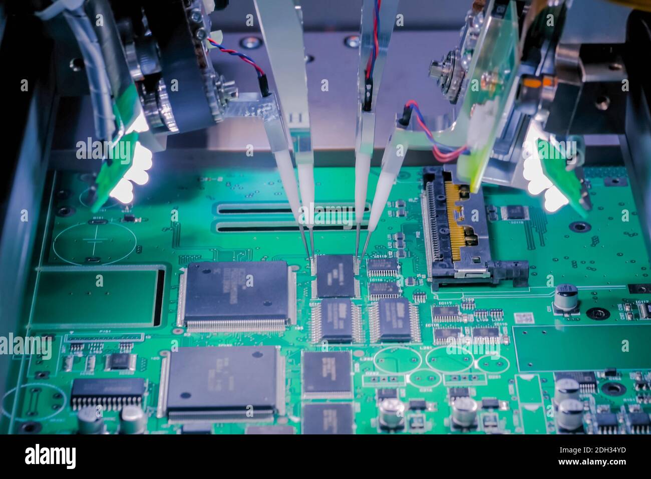 Quality testing of printed circuit boards flying probe test at