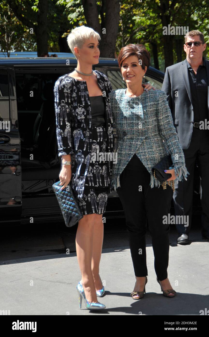 Katy Perry and Mother Mary Perry arriving at the Chanel show during Paris  Fashion Week Haute Couture Collection Fall/Winter 2017-2018 in Paris,  France on July 3, 2017. Photo by Robin Psaila /ABACAPRESS.COM