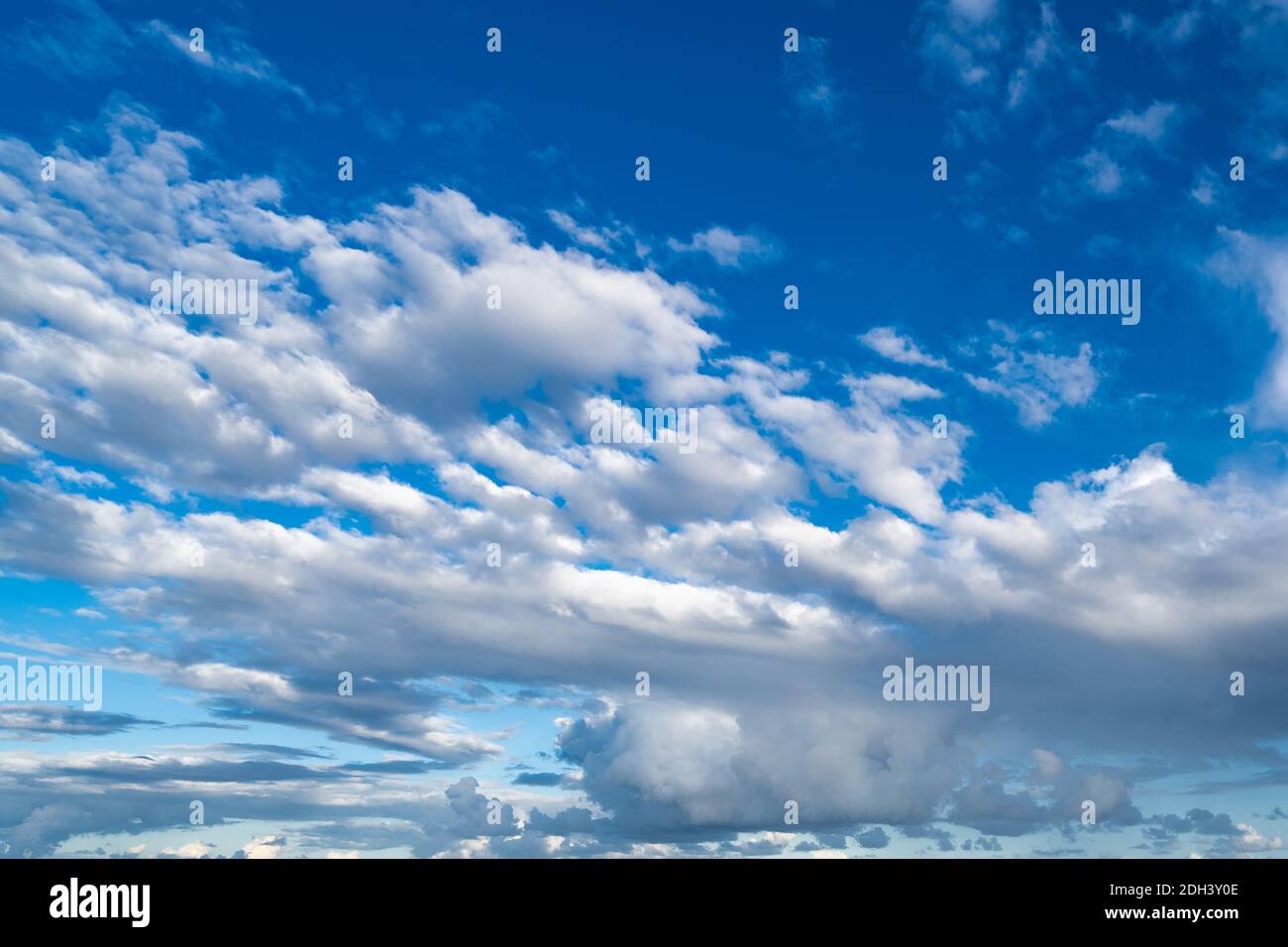 Wolkenstimmung an der Nordseekueste Stock Photo