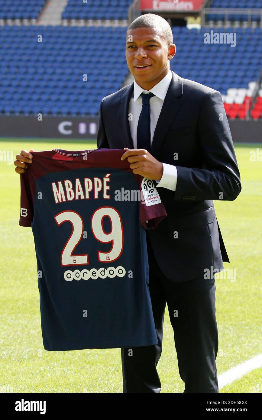 Psg S New Player Kylian Mbappe Is Unveiled Alongside Paris Saint Germain President Nasser Al Khelaifi During A Press Conference At The Parc Des Princes Following His Transfer From Monaco Fc To Paris Saint