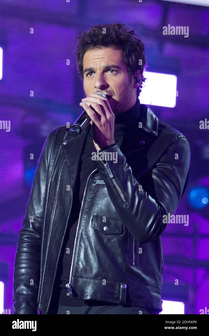 Amir Haddad at concert after the attribution wednesday of the Olympic