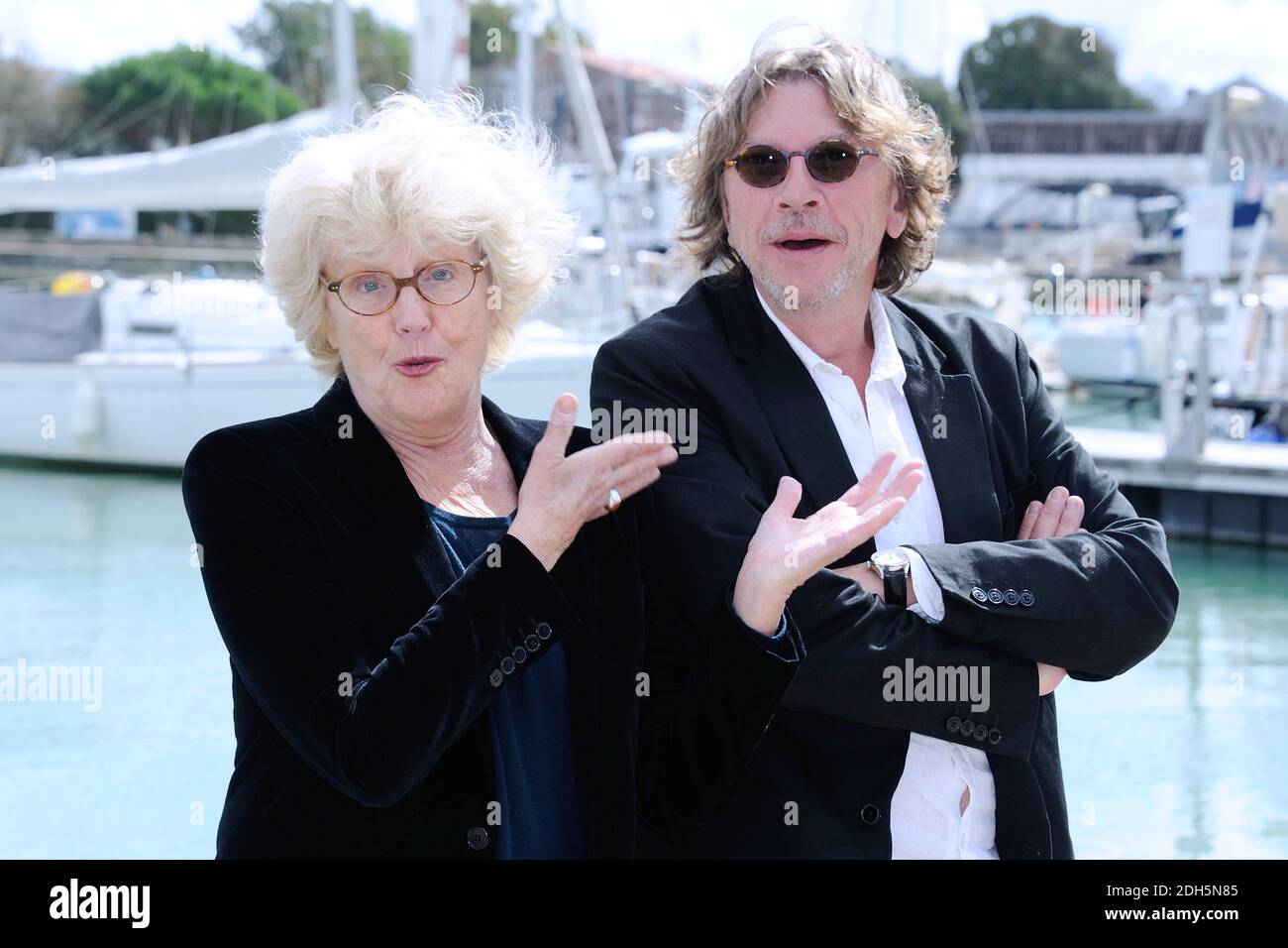 Marion Sarraut et Nicolas Jorelle assistent a un photocall pour le