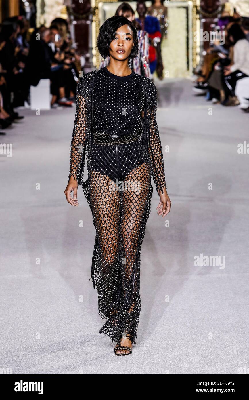 Jourdan Dunn walks the runway during the Balmain Ready to Wear Spring/Summer  2018 fashion show as part of the Paris Fashion Week Womenswear Spring/Summer  2018 on September 28, 2017 in Paris, France.