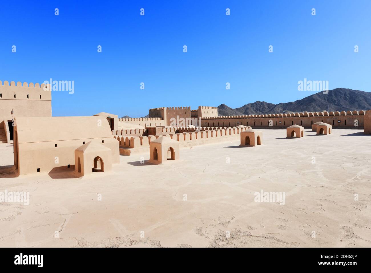 AlHazm castle in Rustaq, Oman Stock Photo Alamy
