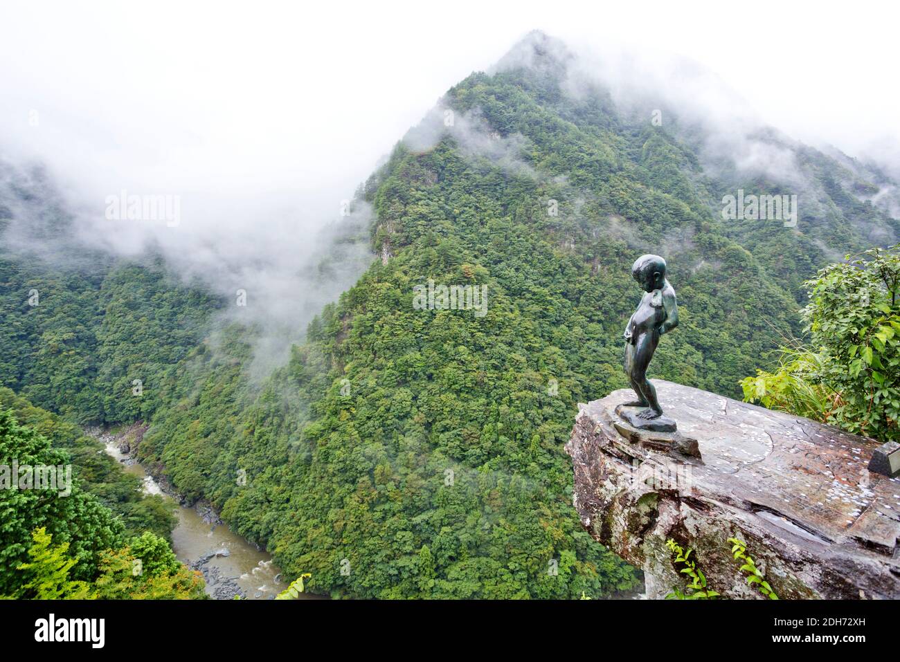 The Manikin Peeing Boy Statue That s Located At A Beautiful Scenic the-manikin-peeing-boy-statue-that-s-located-at-a-beautiful-scenic