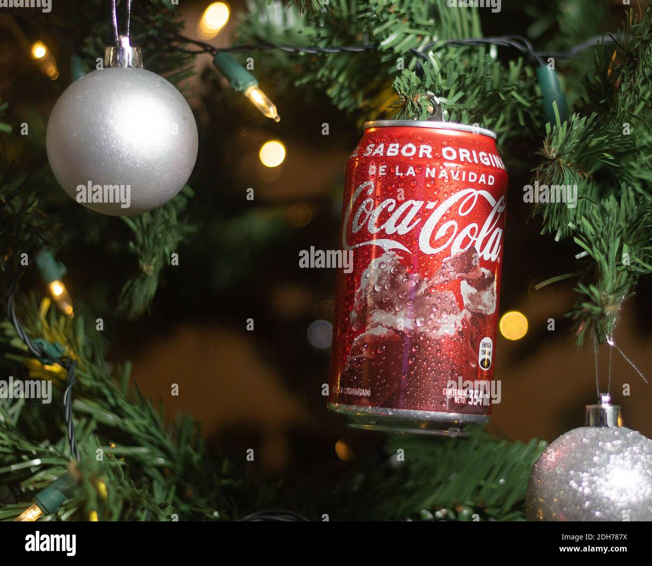 A fun way to repurpose cheap Christmas ornaments with baking soda paint -  Cuckoo4Design, image size:1300x1129