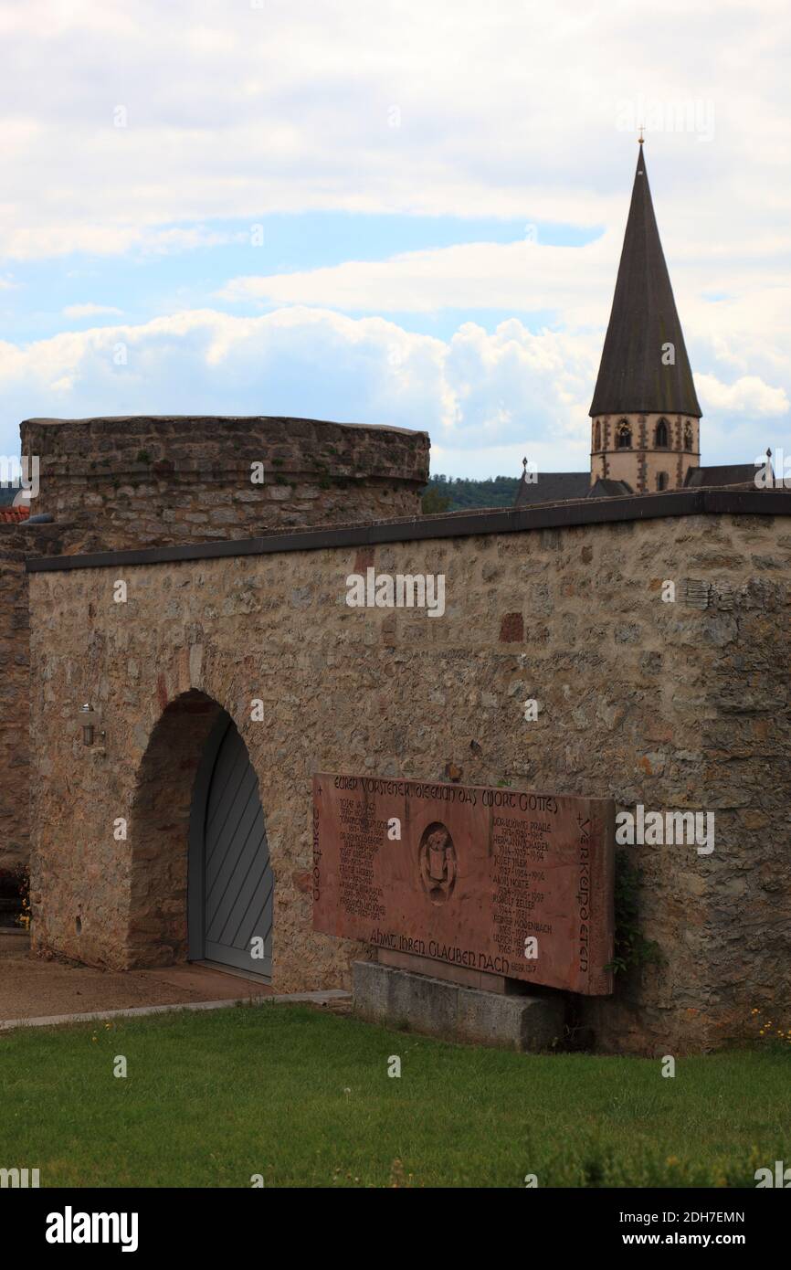 fortified cemetery, around 1200, of Rasdorf, district of Fulda, Hesse, Germany  /  Wehrfriedhof, um 1200, von Rasdorf, Landkreis Fulda, Hessen, Deutsc Stock Photo