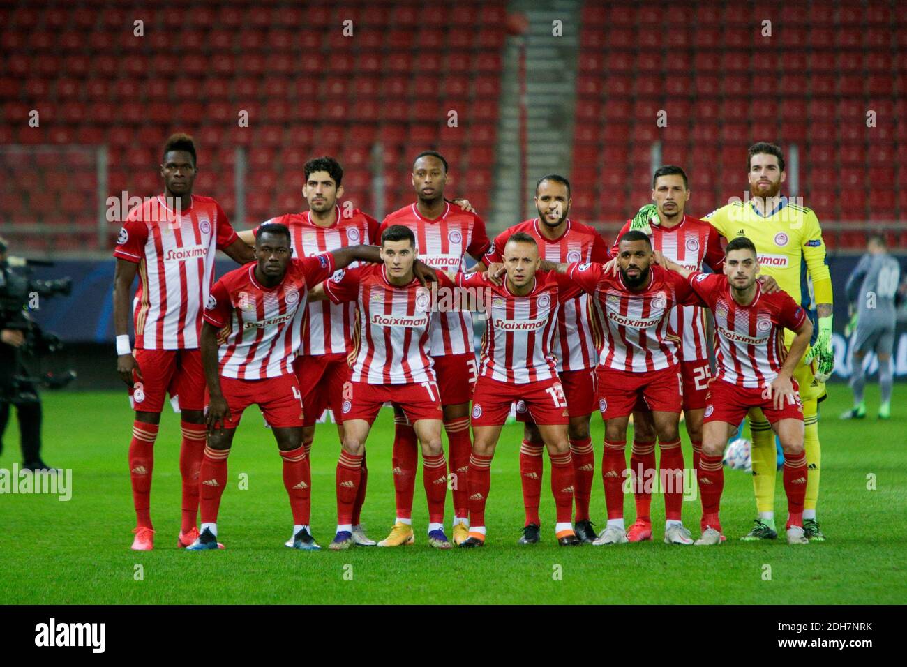 PIRAEUS, GREECE - DECEMBER 09: Team of Olympiacos FC prior to the UEFA Champions  League Group C stage match between Olympiacos FC and FC Porto at  Karaiskakis Stadium on December 9, 2020