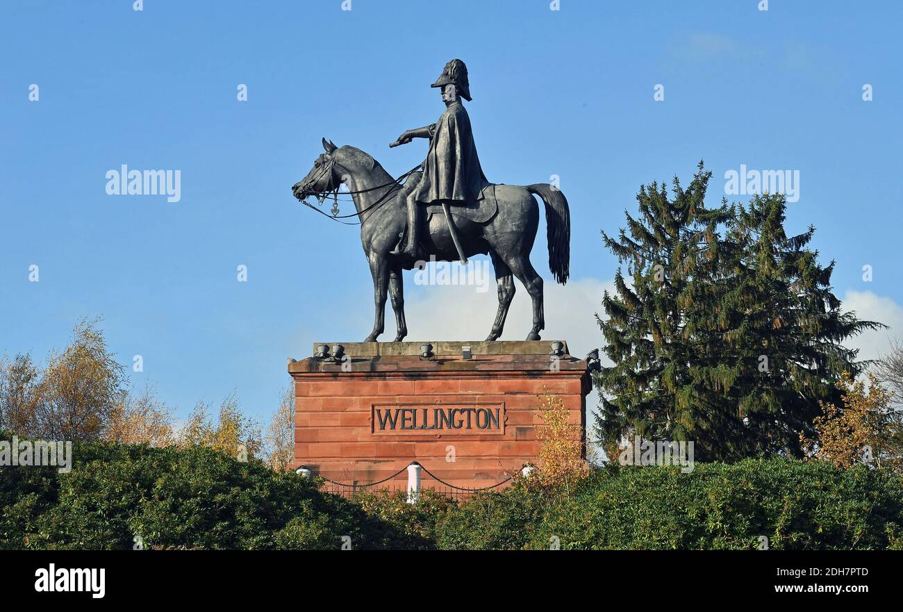 Photos for a feature on Wellesley Woodland, Aldershot - Autumn weekend walks feature. The Wellington Statue. Stock Photo