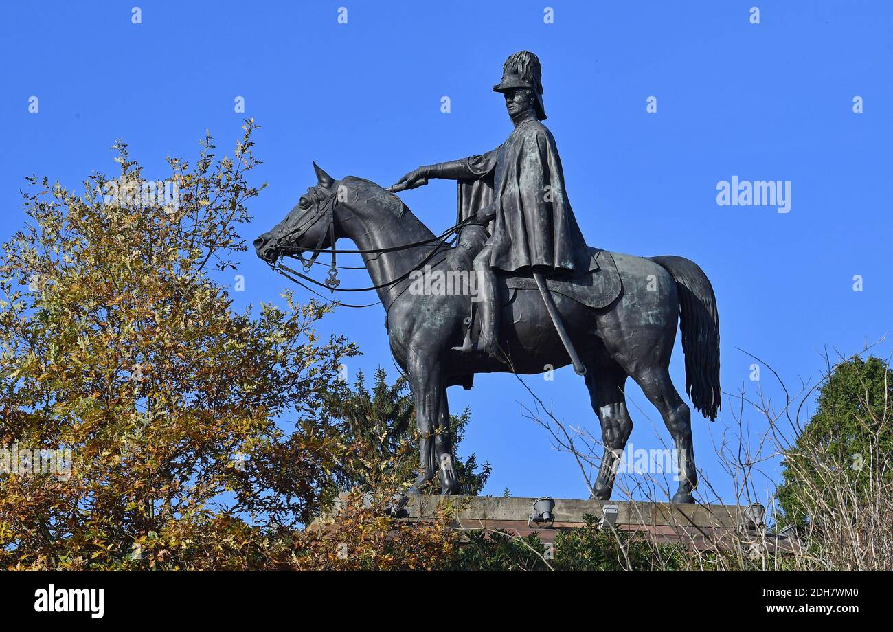 Photos for a feature on Wellesley Woodland, Aldershot - Autumn weekend walks feature. The Wellington Statue. Stock Photo
