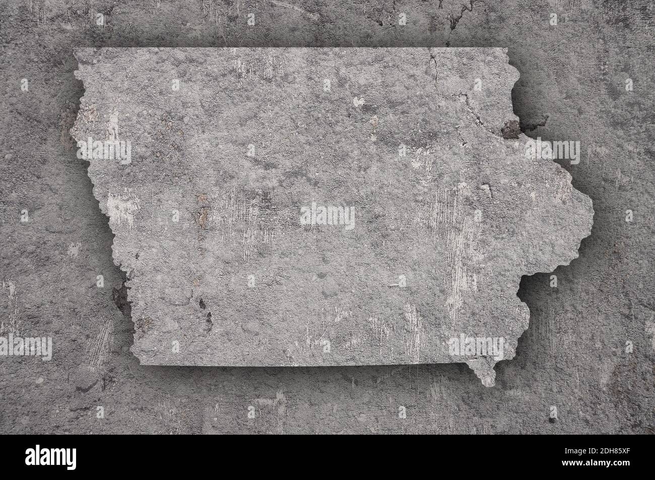 Map of Iowa on weathered concrete Stock Photo - Alamy
