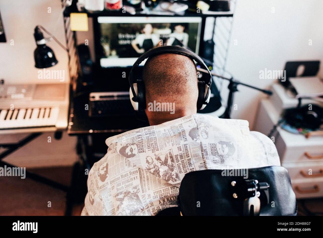 Assistive listening hires stock photography and images Alamy